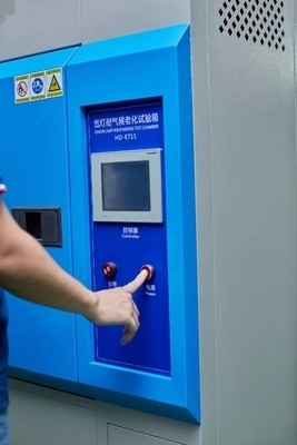 Sterowanie komputerowe Komora wilgotności o stałej temperaturze Czynnik chłodniczy R23 / R404A