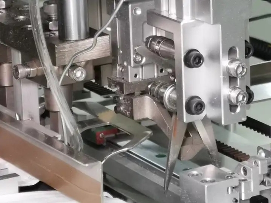 Automatyczna maska ​​​​jednorazowa Maksymalna prędkość 170 / min